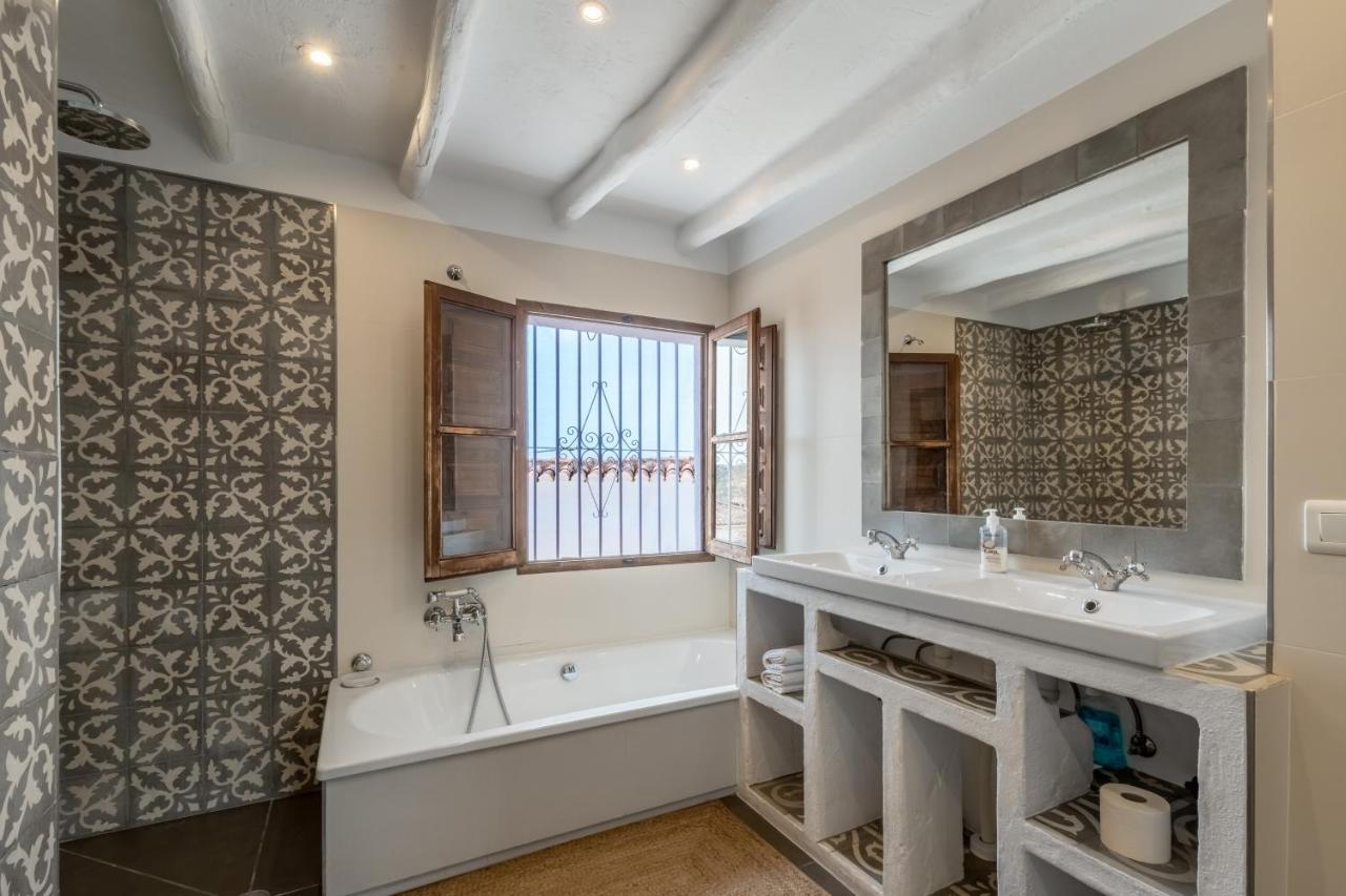 Town House With Roof Terrace And Plunge Pool Villa Alcaucín Buitenkant foto